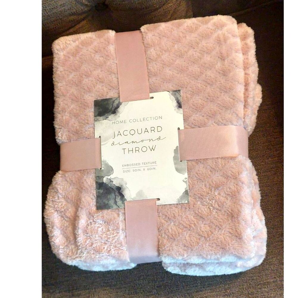 Pink Jacquard Diamond Throw Blanket 50x60 Plush Embossed Cozy Soft NWT